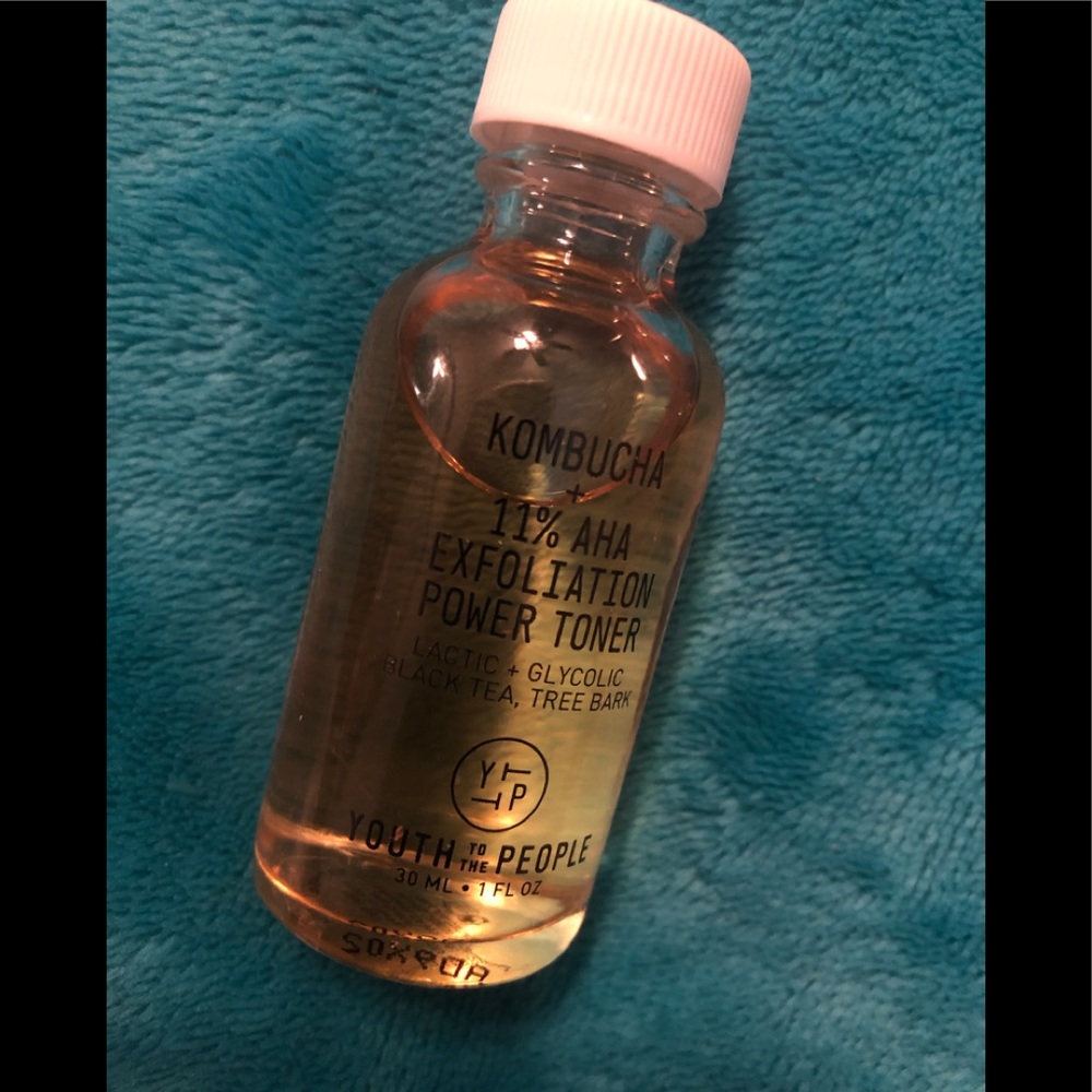 KOMBUCHA + 11% AHA EXFOLIATING POWER TONER